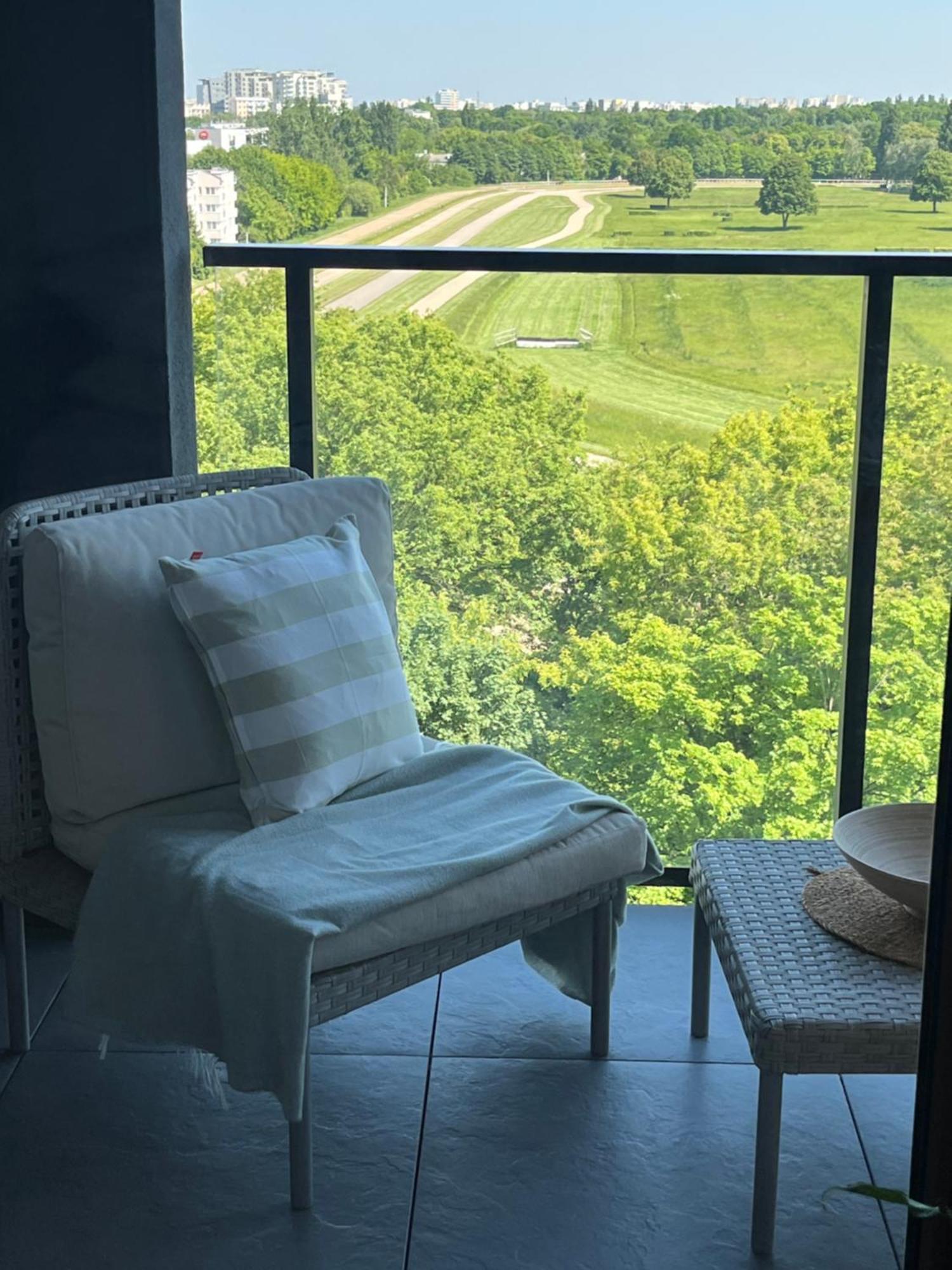 Warsaw Airport Wyscigi - City And Green View Apartment With Underground Garage المظهر الخارجي الصورة